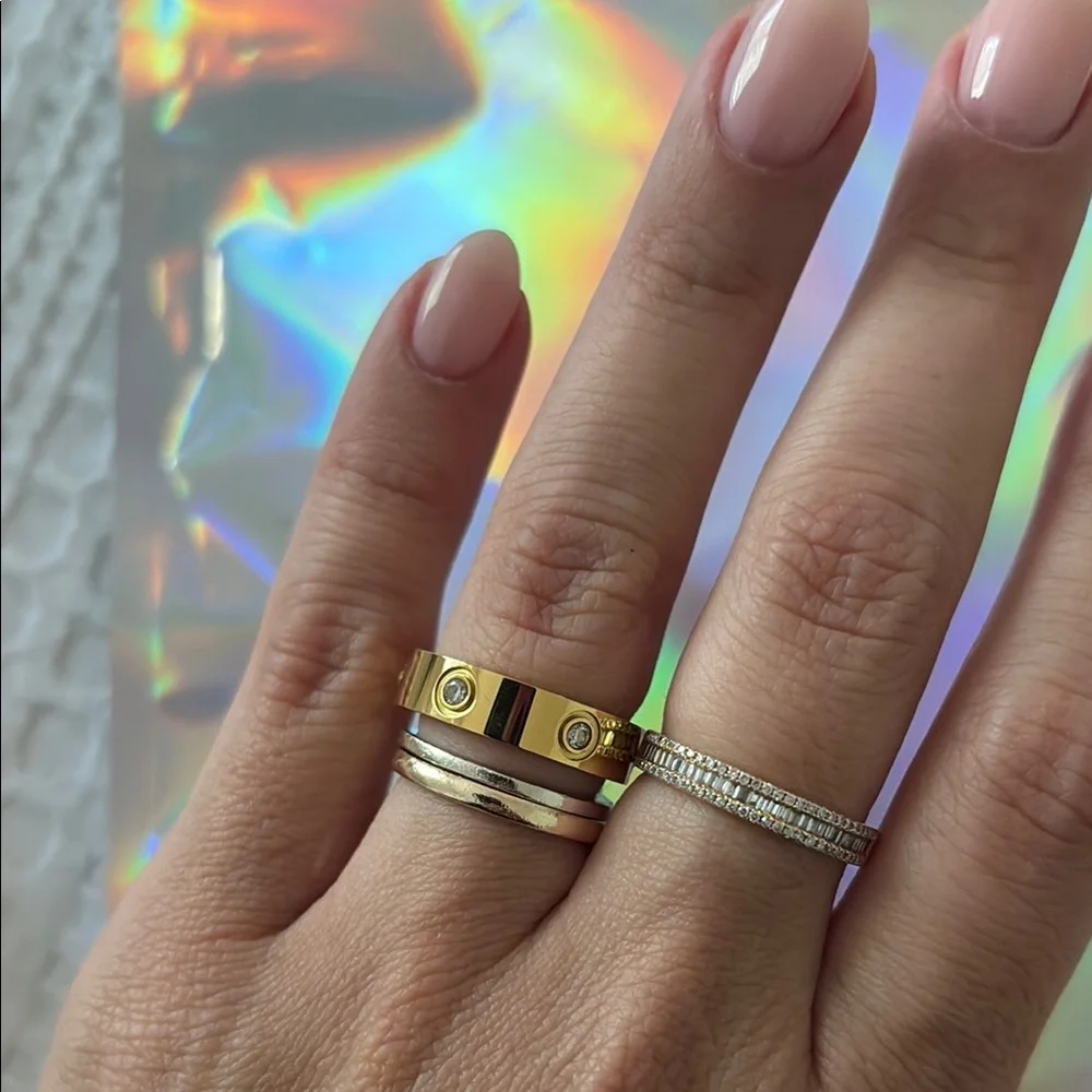Gold Cartier love look alike Ring